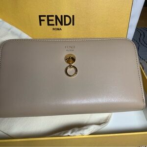 Pre Owned Fendi Taupe Leather Wallet with Gold Accent